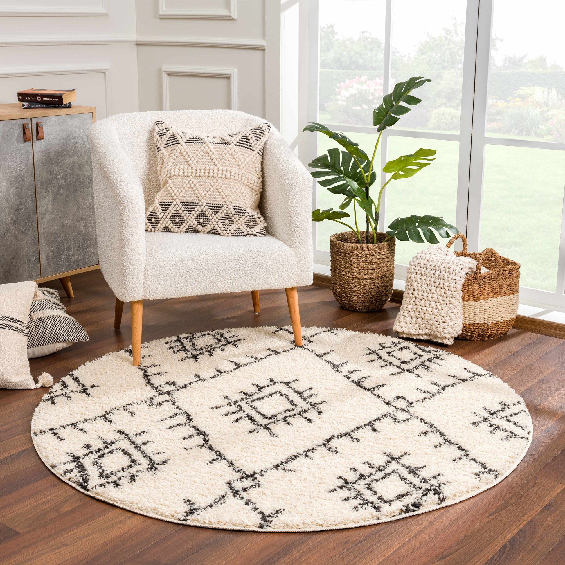 Emlenton Berber Shag with Tassels - Clearance