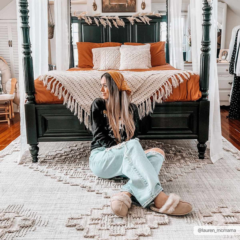 Ampusungan High-Low Rustic Rug