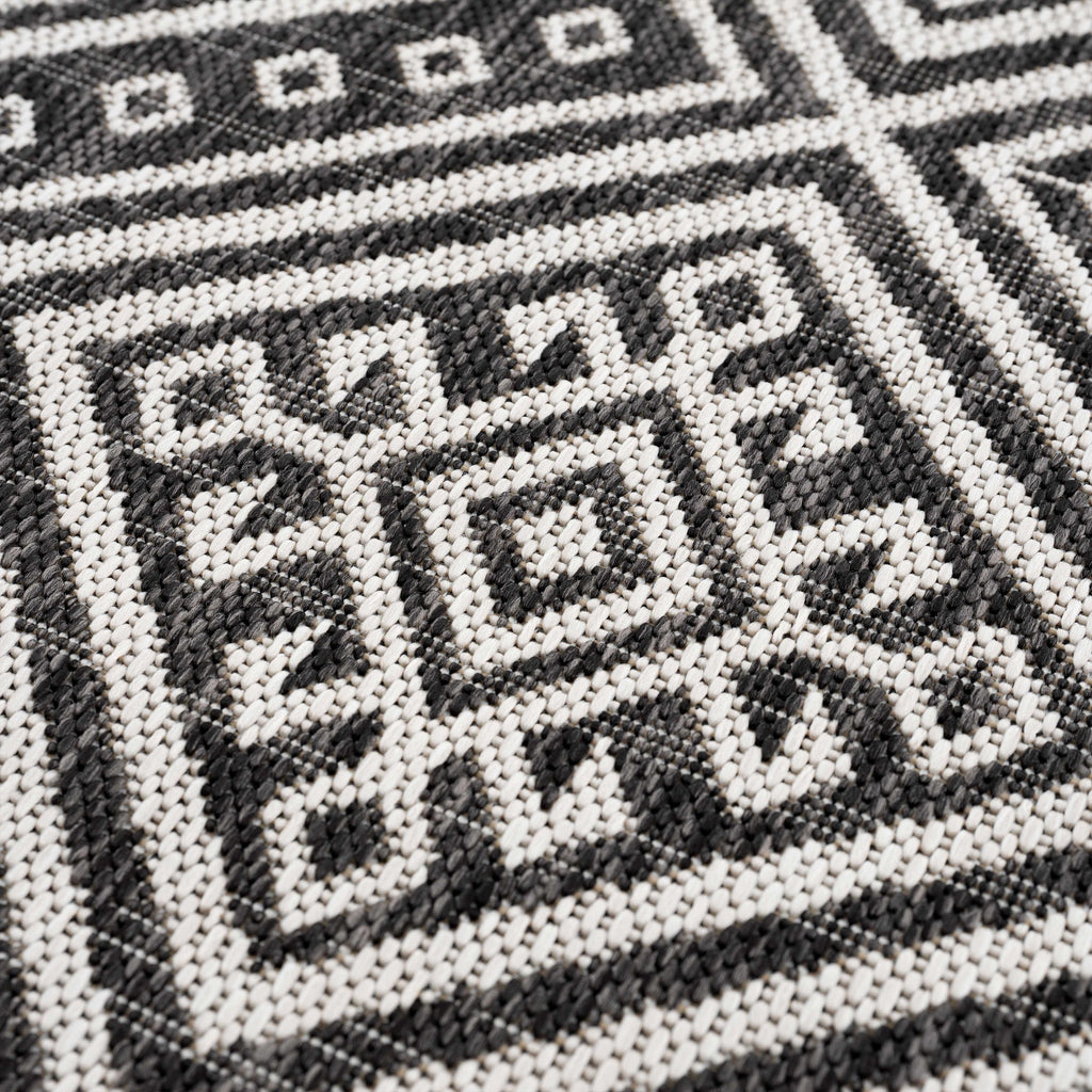 Frankville Black&White All Over Performance Rug