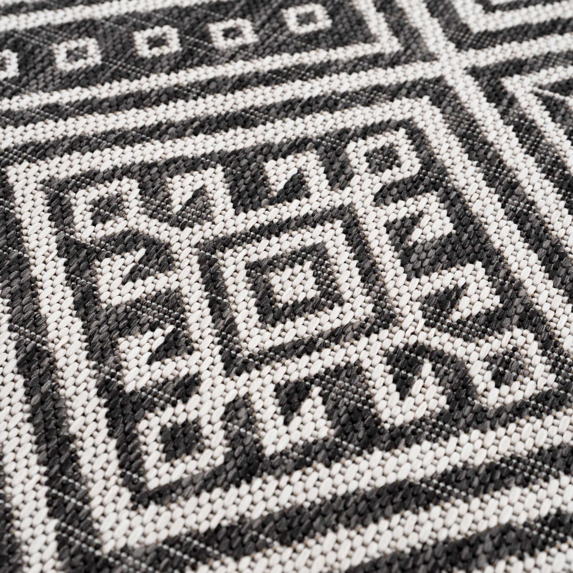 Frankville Black&White All Over Performance Rug