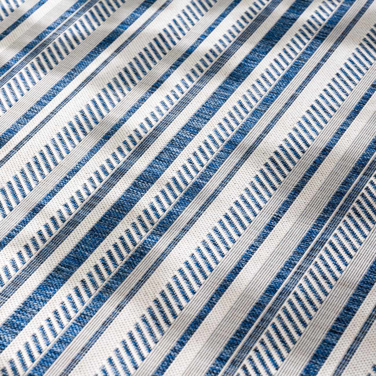Olin White&Blue Striped Nordic Rug