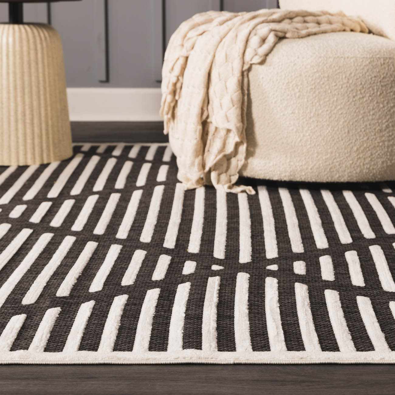 Anah 3D Black Outdoor Rug
