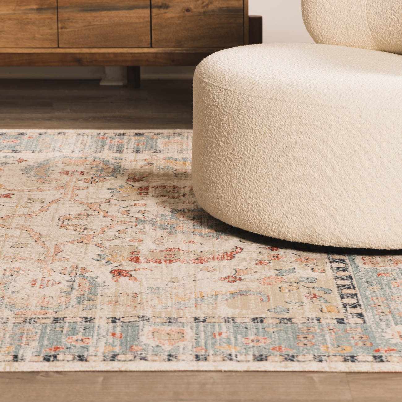 Shafter Traditional Outdoor Area Rug