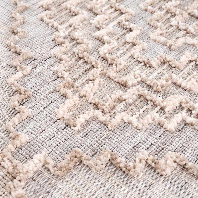 Ampusungan High-Low Rustic Rug