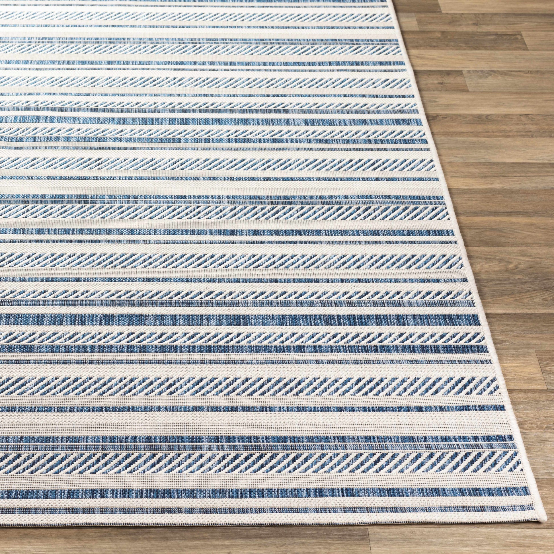 Olin White&Blue Striped Nordic Rug