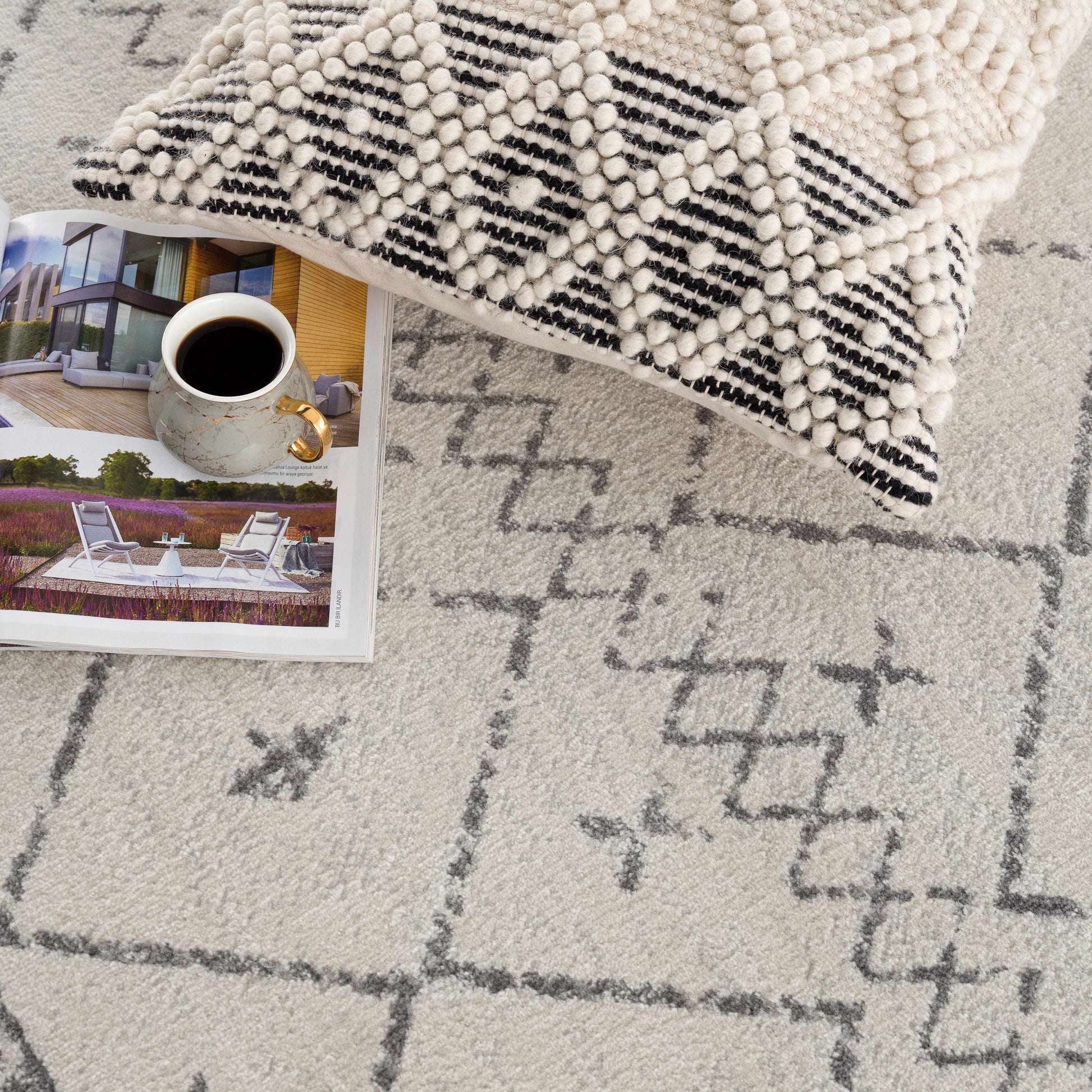 Newville Moroccan Trellis Rug - Clearance
