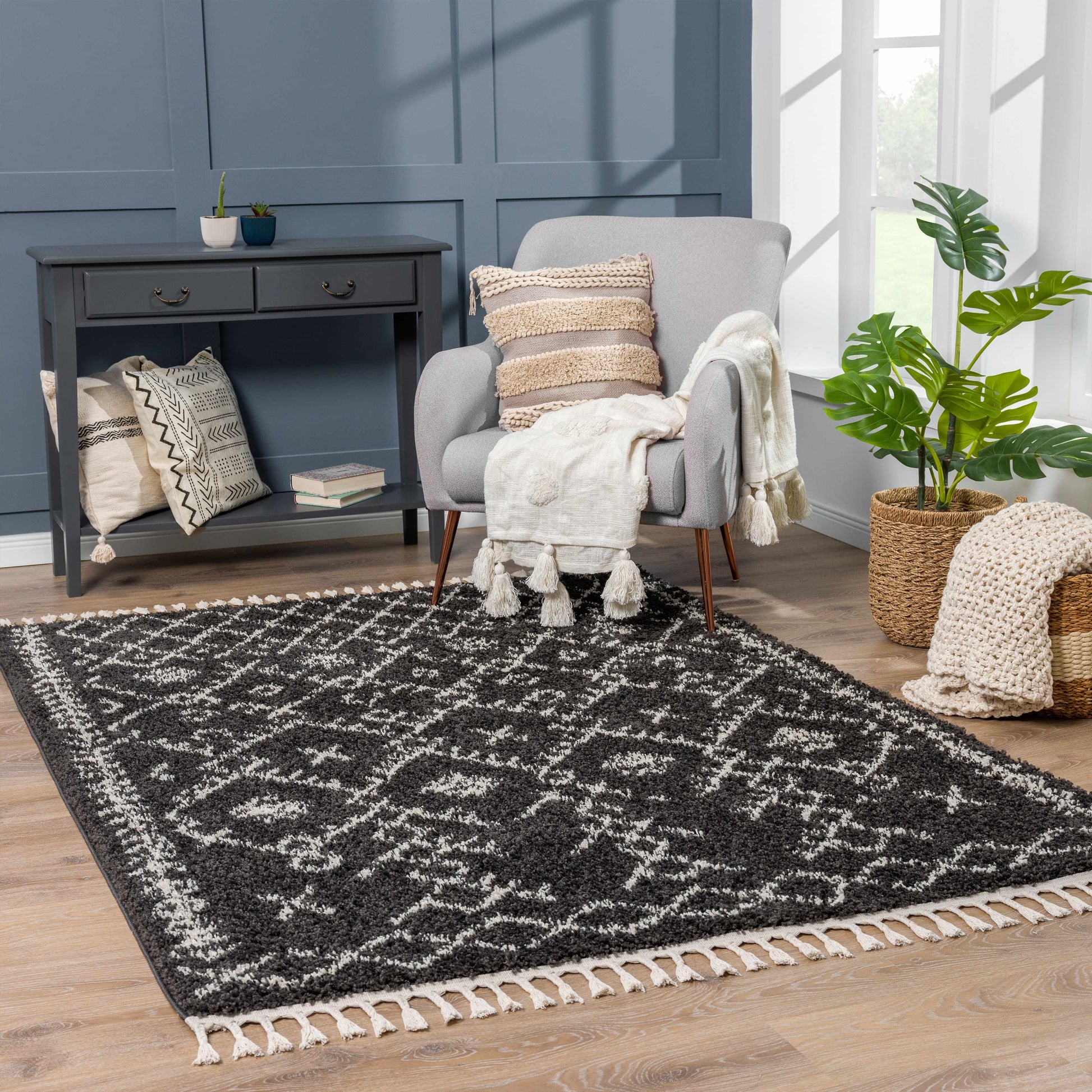 Thetford Black Berber Shag Rug - Clearance
