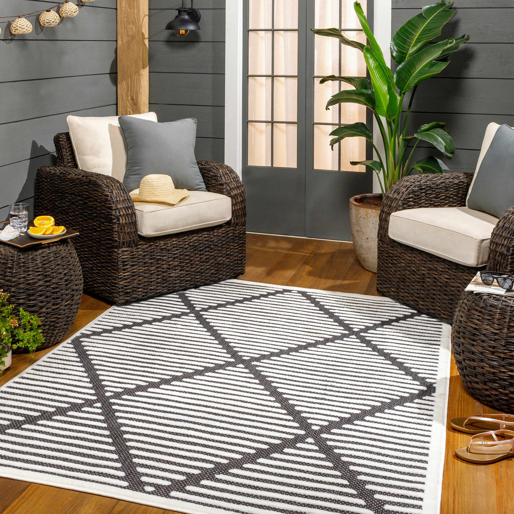 Anah 3D Black Outdoor Rug