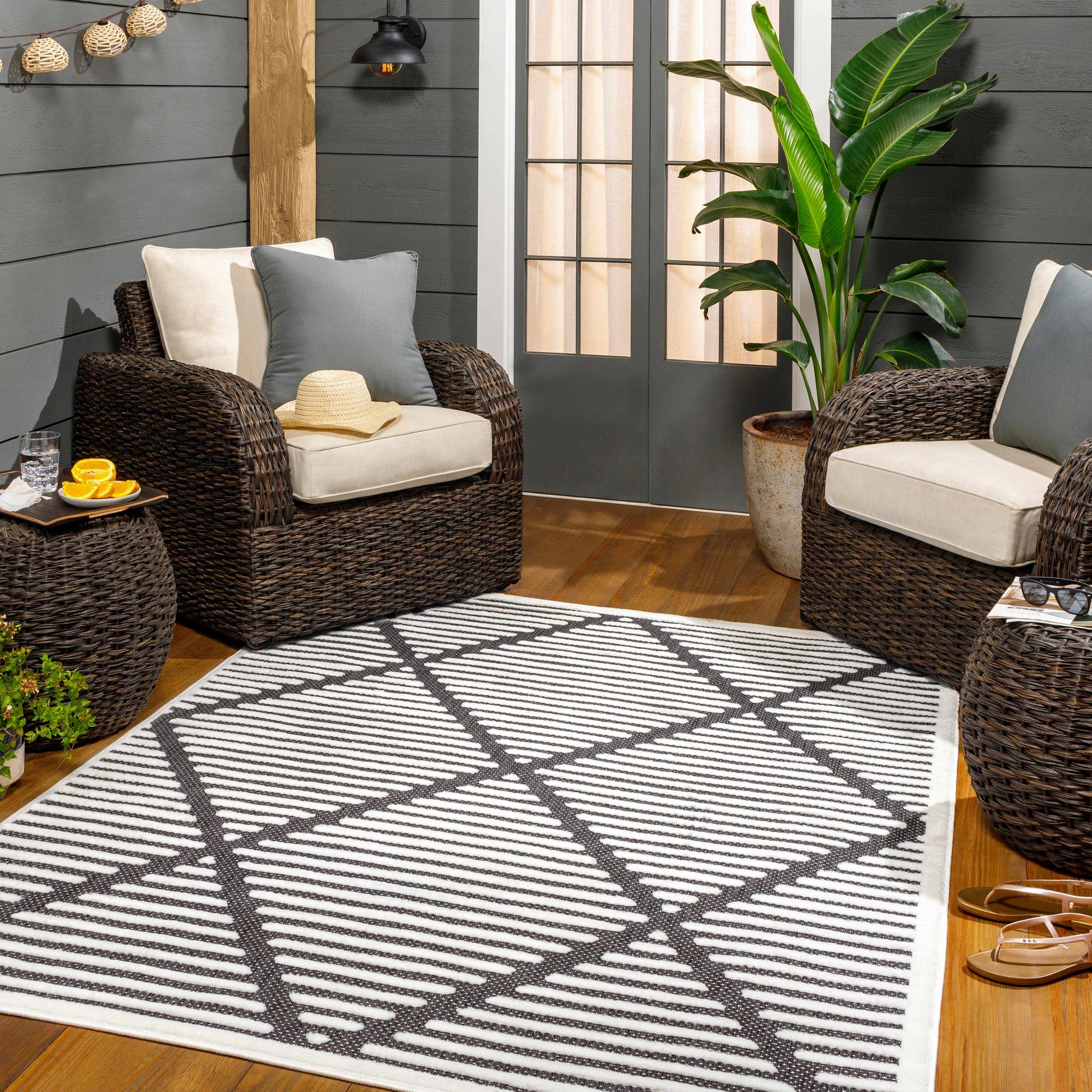 Anah 3D Black Outdoor Rug